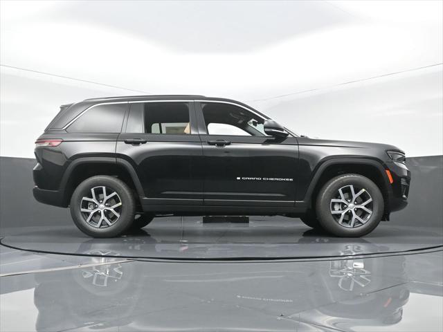new 2025 Jeep Grand Cherokee car, priced at $46,396