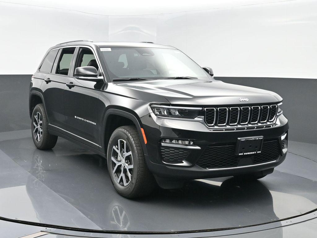 new 2025 Jeep Grand Cherokee car, priced at $46,510