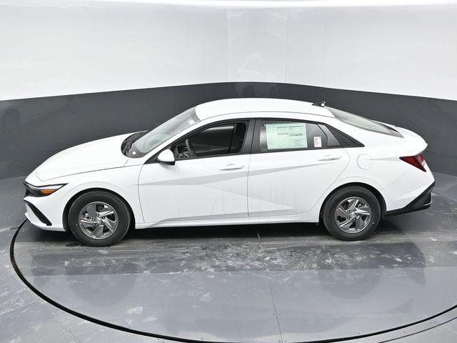 new 2025 Hyundai Elantra car, priced at $24,010