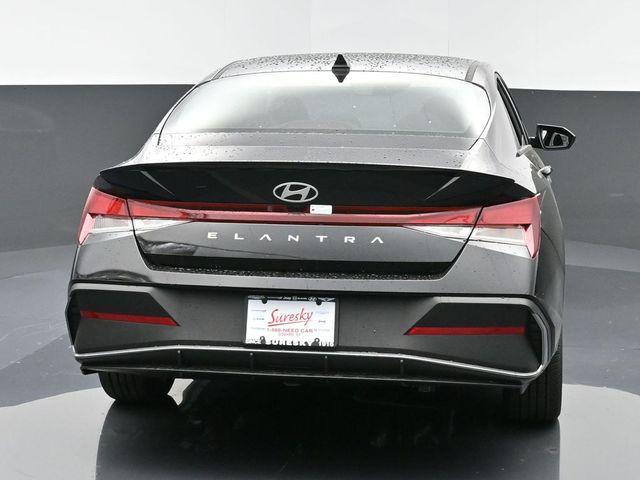 new 2025 Hyundai Elantra car, priced at $24,665