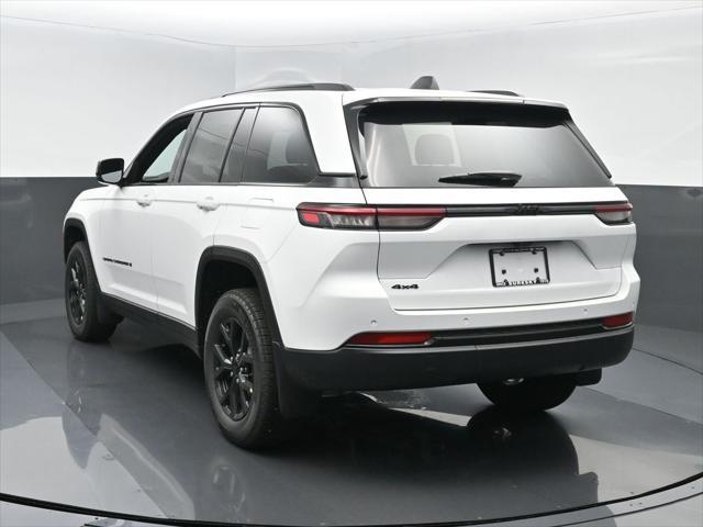 new 2025 Jeep Grand Cherokee car, priced at $42,540