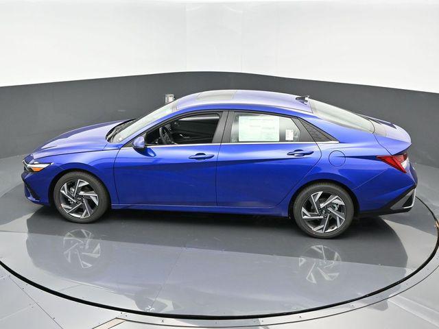 new 2025 Hyundai Elantra car, priced at $28,240