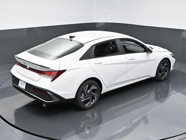 new 2025 Hyundai Elantra car, priced at $25,175