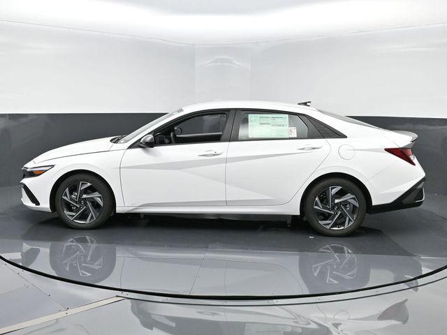 new 2025 Hyundai Elantra car, priced at $25,175