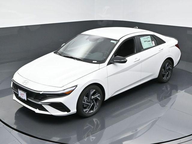 new 2025 Hyundai Elantra car, priced at $25,175