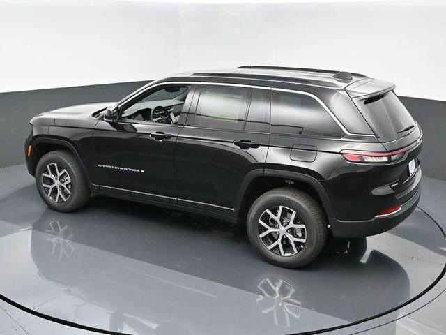 new 2025 Jeep Grand Cherokee car, priced at $49,810