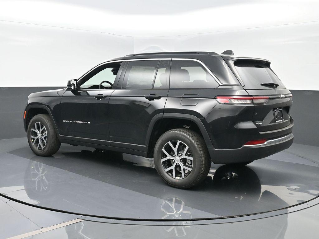 new 2025 Jeep Grand Cherokee car, priced at $41,745