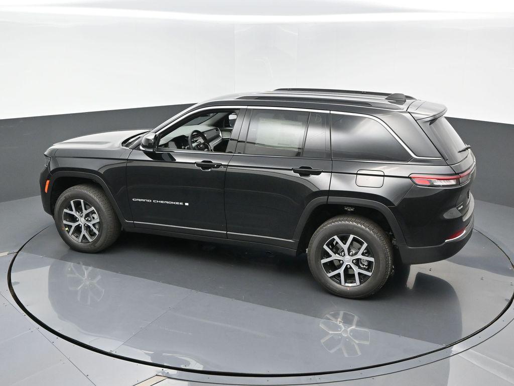 new 2025 Jeep Grand Cherokee car, priced at $41,745