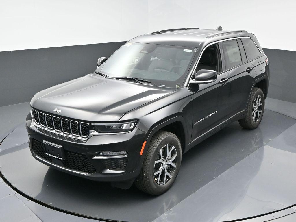 new 2025 Jeep Grand Cherokee car, priced at $41,745