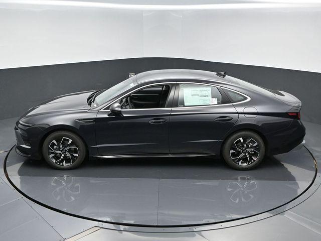 new 2025 Hyundai Sonata car, priced at $30,920