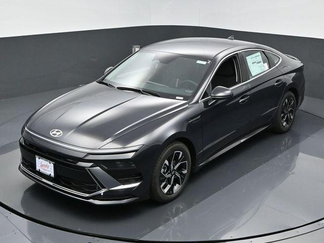 new 2025 Hyundai Sonata car, priced at $30,920