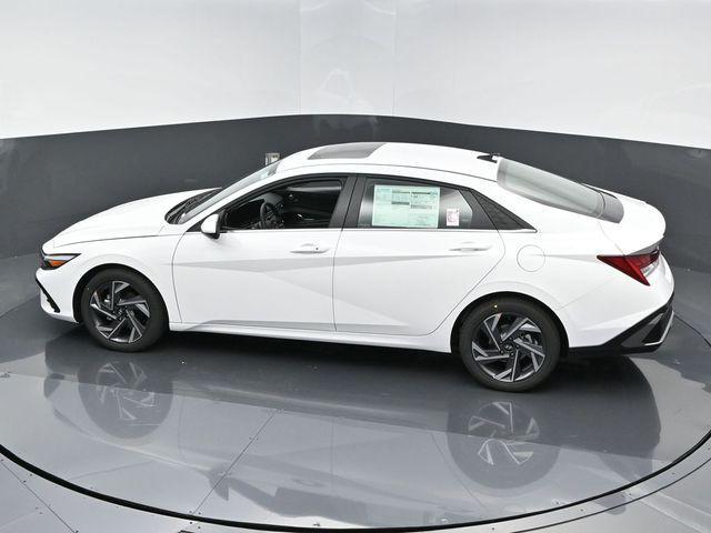 new 2025 Hyundai Elantra car, priced at $27,715