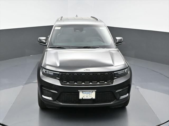 new 2025 Jeep Grand Cherokee car, priced at $42,511