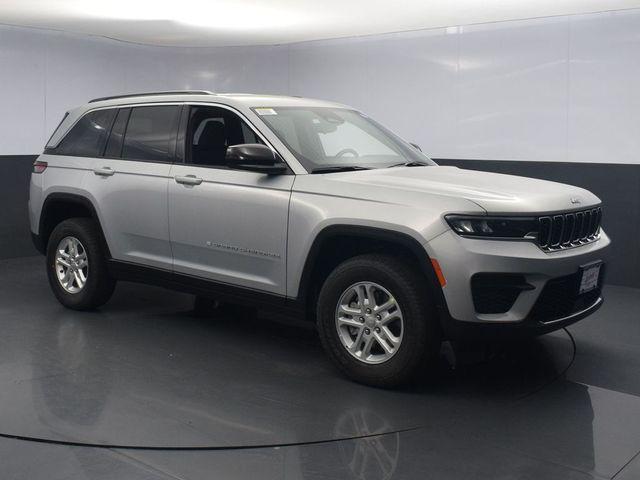 new 2024 Jeep Grand Cherokee car, priced at $42,425