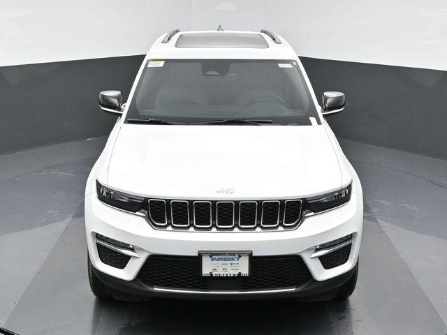 new 2025 Jeep Grand Cherokee car, priced at $49,640