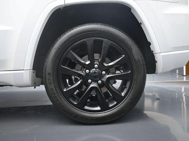 used 2021 Jeep Grand Cherokee car, priced at $22,824