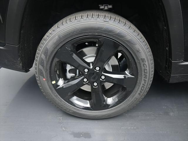 new 2025 Jeep Grand Cherokee L car, priced at $51,012