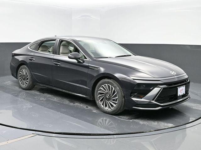 new 2025 Hyundai Sonata Hybrid car, priced at $32,730