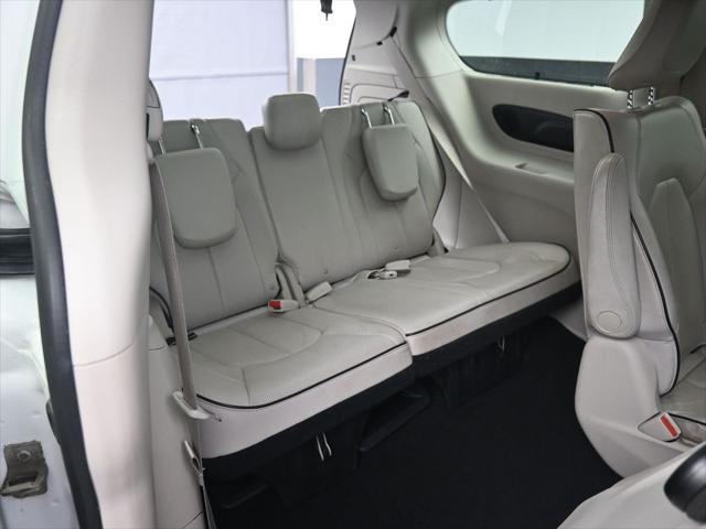 used 2021 Chrysler Pacifica Hybrid car, priced at $26,500