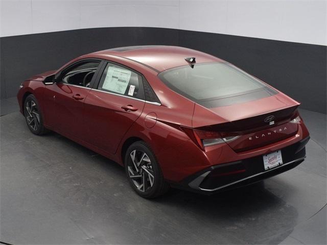 new 2024 Hyundai Elantra car, priced at $27,040