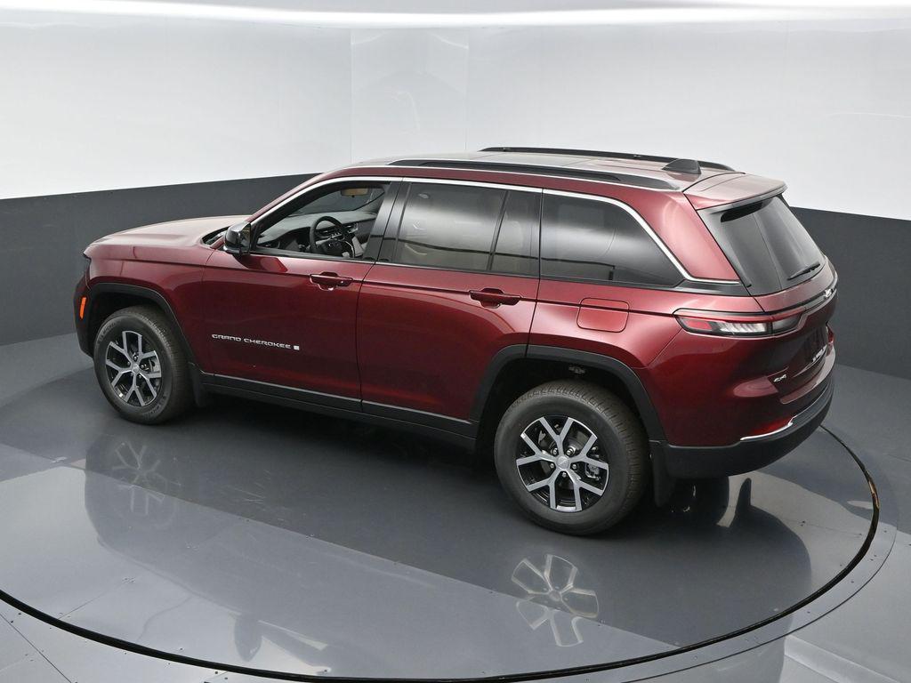 new 2025 Jeep Grand Cherokee car, priced at $46,685
