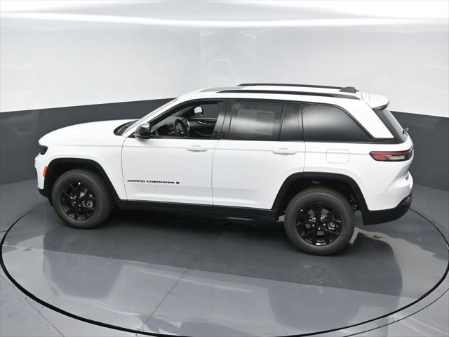 new 2025 Jeep Grand Cherokee car, priced at $42,115