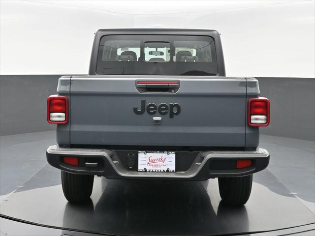 new 2025 Jeep Gladiator car, priced at $40,847