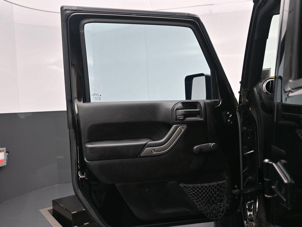 used 2015 Jeep Wrangler Unlimited car, priced at $19,995