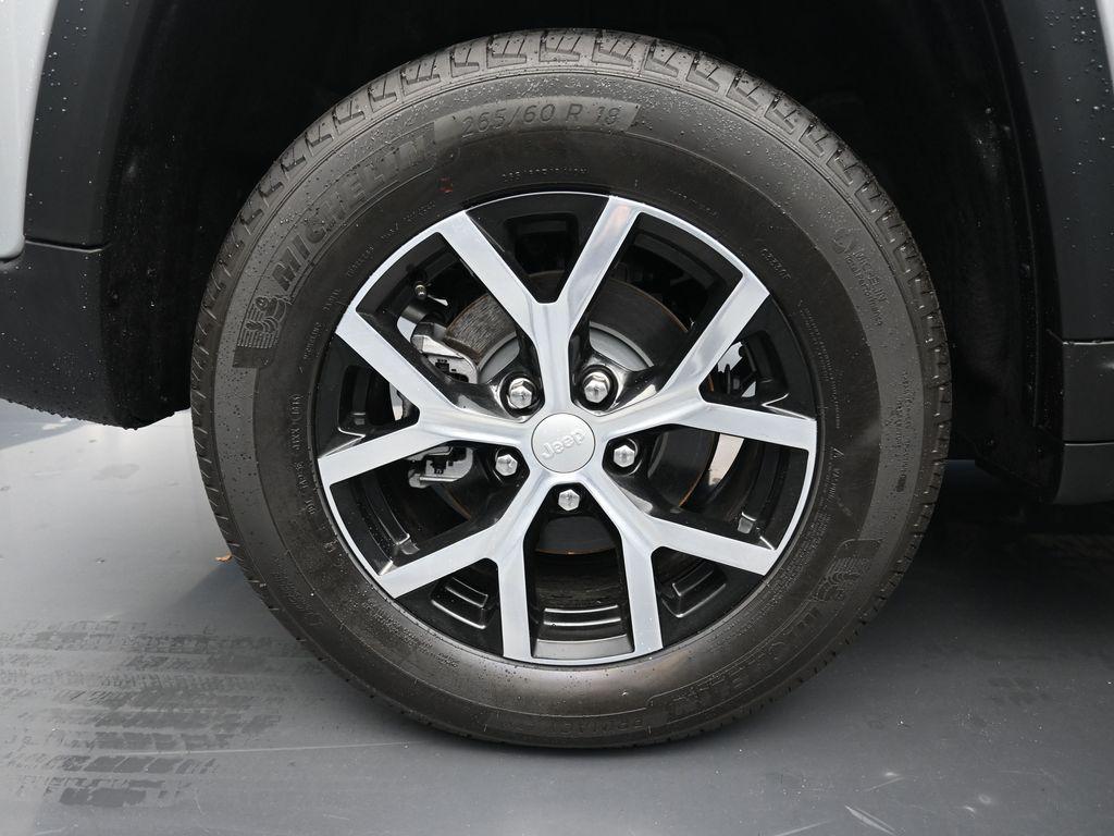 new 2025 Jeep Grand Cherokee car, priced at $44,260