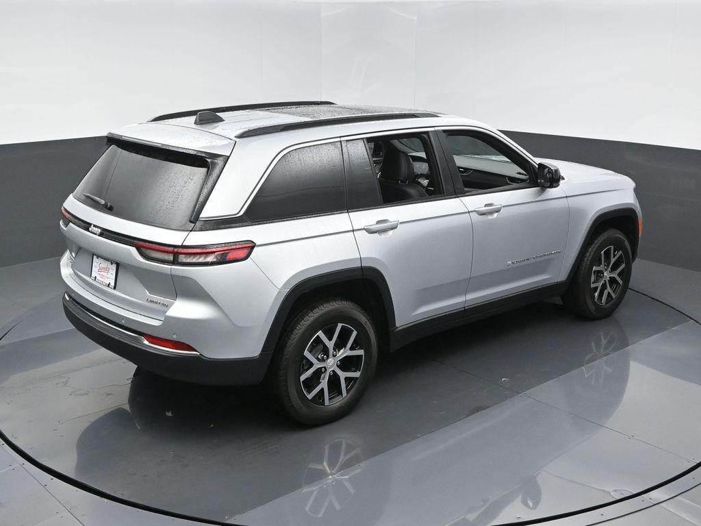 new 2025 Jeep Grand Cherokee car, priced at $44,260
