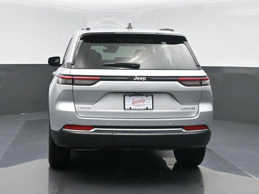 new 2025 Jeep Grand Cherokee car, priced at $44,260
