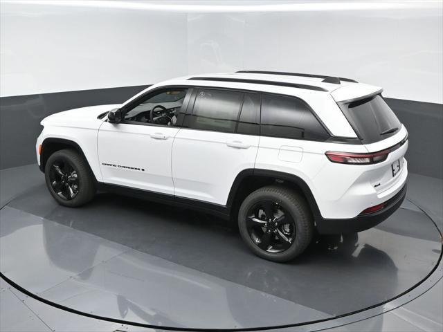 new 2025 Jeep Grand Cherokee car, priced at $46,011