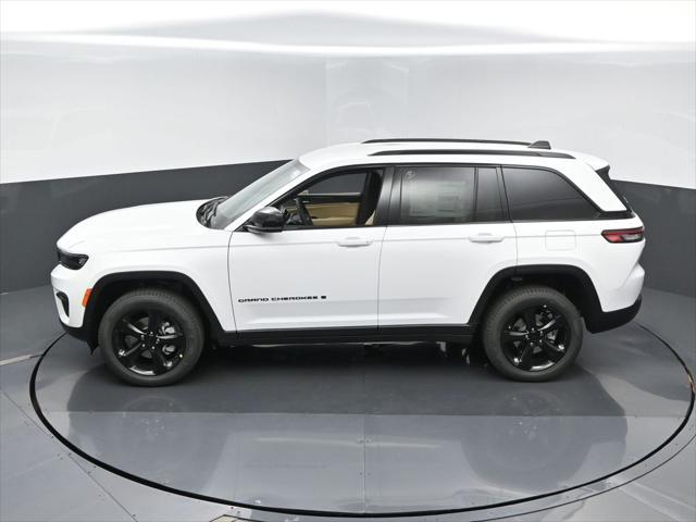 new 2025 Jeep Grand Cherokee car, priced at $46,011