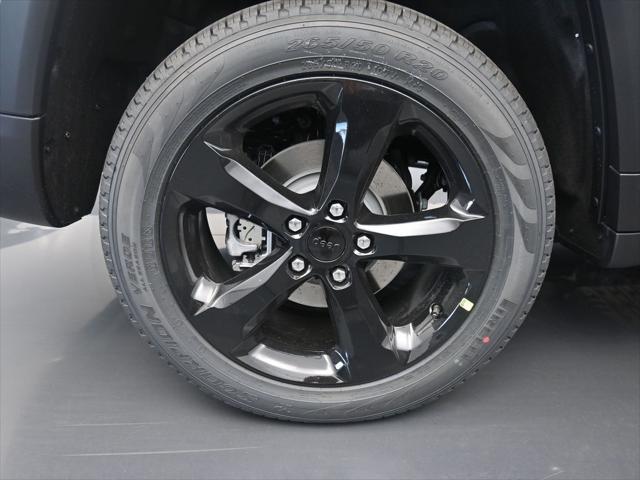 new 2025 Jeep Grand Cherokee car, priced at $46,011
