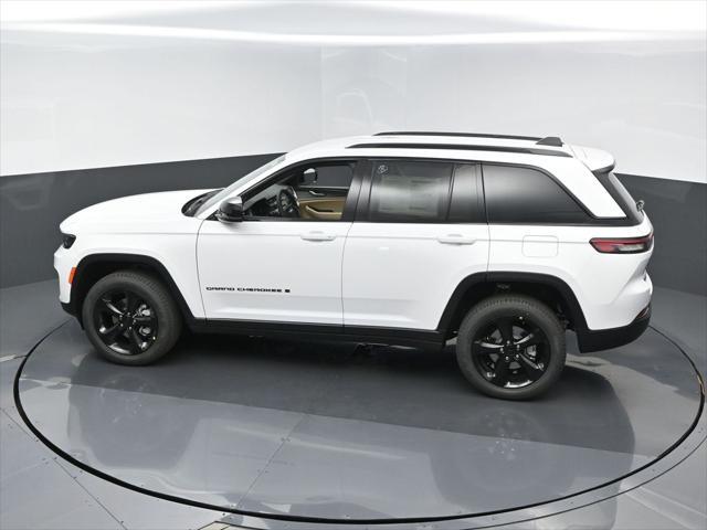 new 2025 Jeep Grand Cherokee car, priced at $46,011