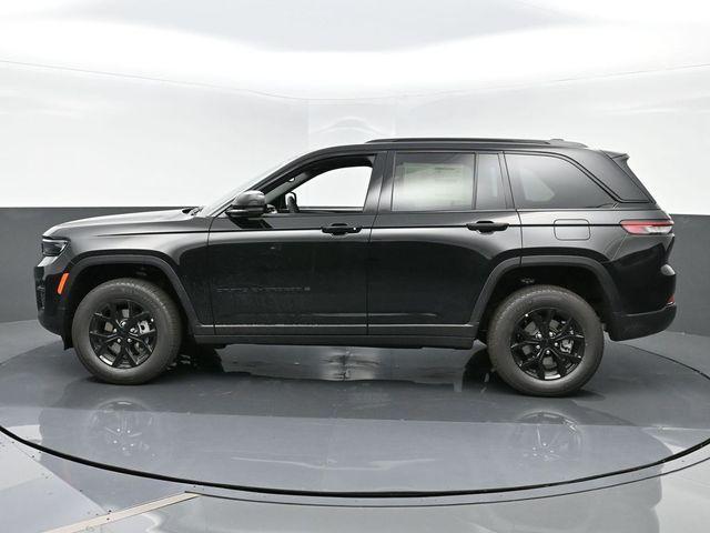 new 2024 Jeep Grand Cherokee car, priced at $46,000