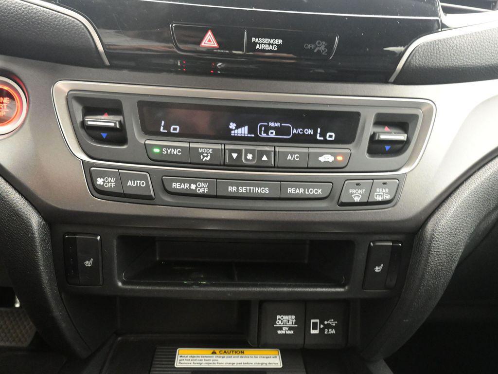 used 2022 Honda Pilot car, priced at $28,695