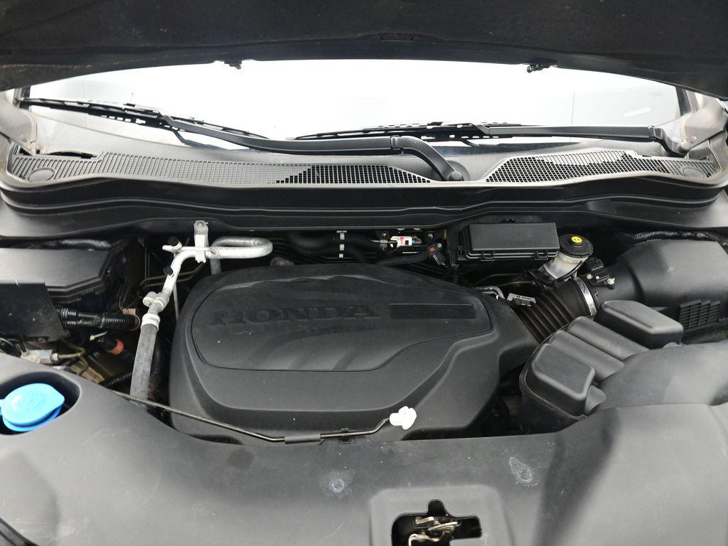 used 2022 Honda Pilot car, priced at $28,695