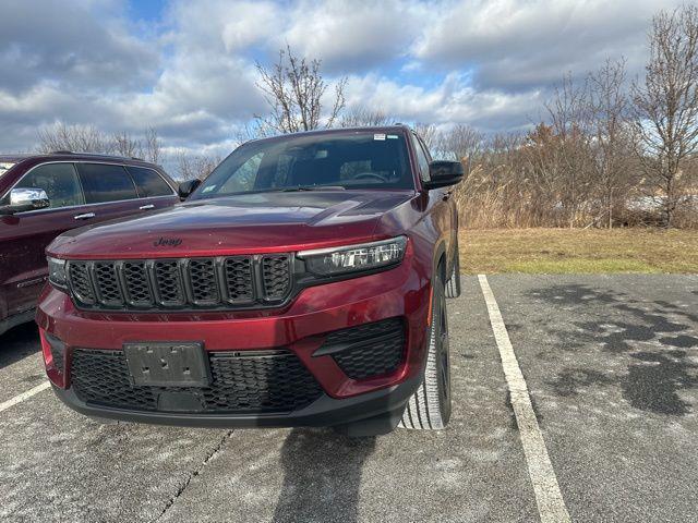 used 2023 Jeep Grand Cherokee car, priced at $35,630