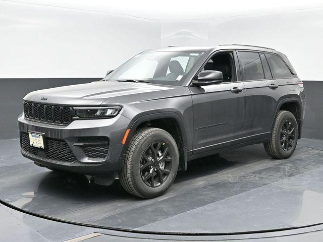 new 2025 Jeep Grand Cherokee car, priced at $46,955