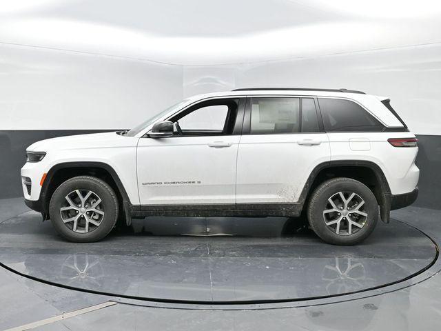 new 2025 Jeep Grand Cherokee car, priced at $49,640