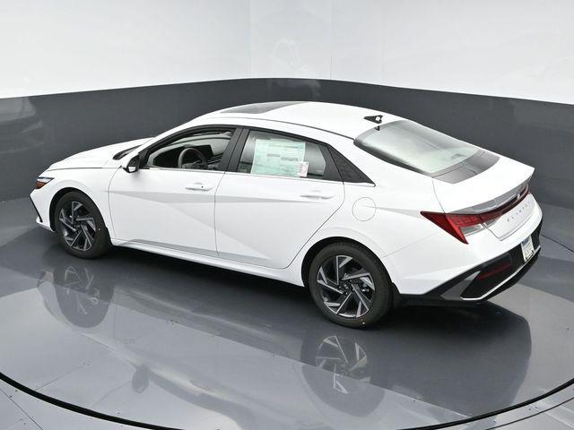 new 2025 Hyundai Elantra car, priced at $27,735