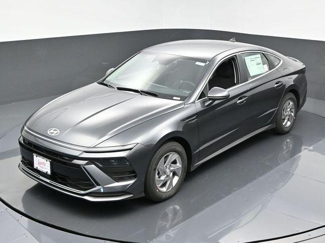 new 2025 Hyundai Sonata car, priced at $28,380