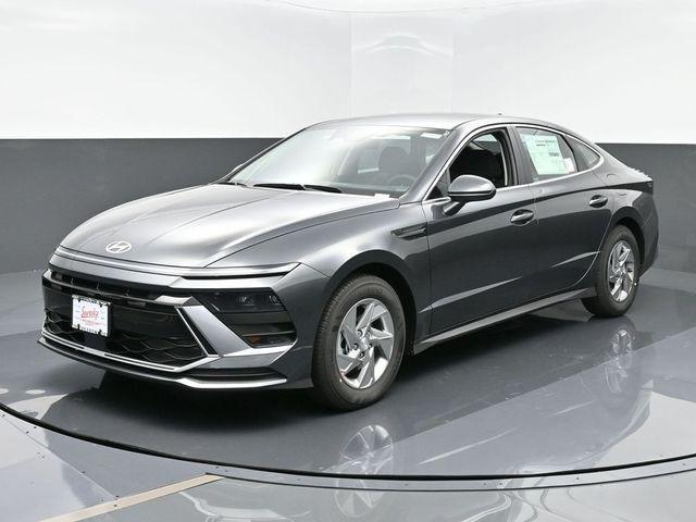 new 2025 Hyundai Sonata car, priced at $28,380