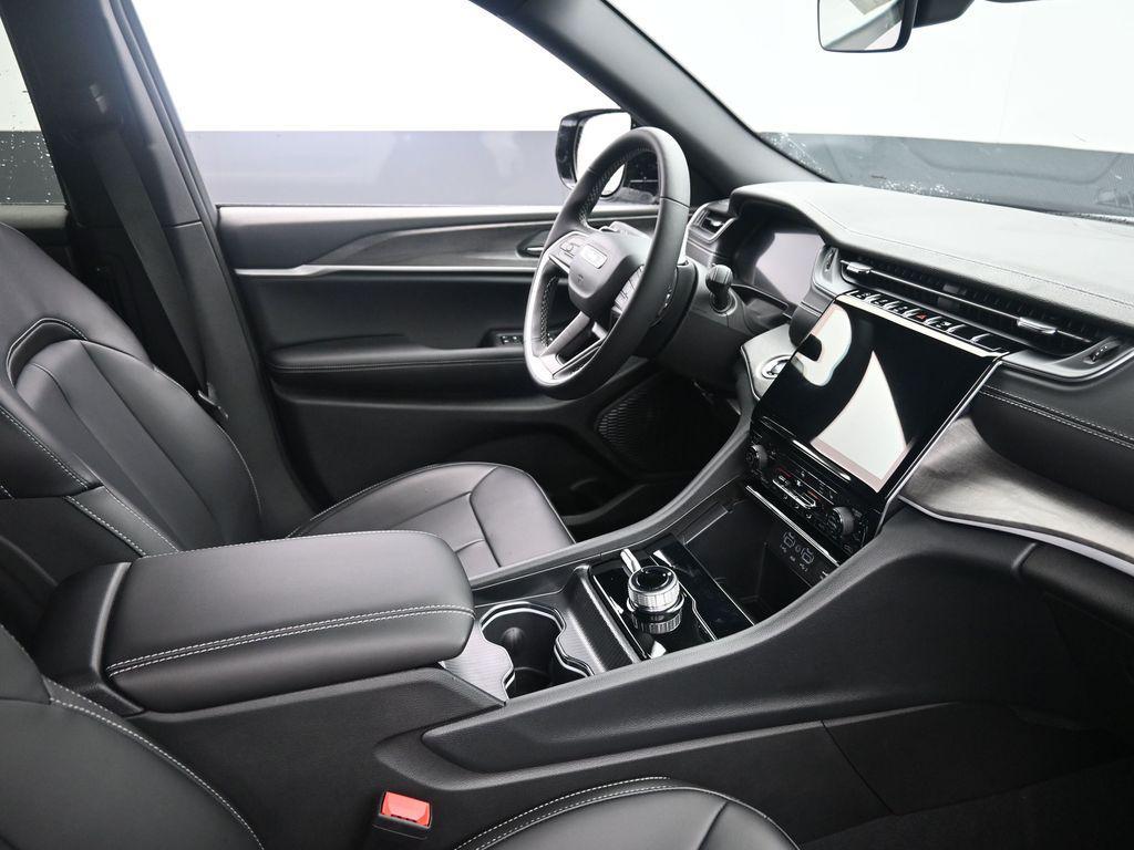new 2025 Jeep Grand Cherokee L car, priced at $51,740