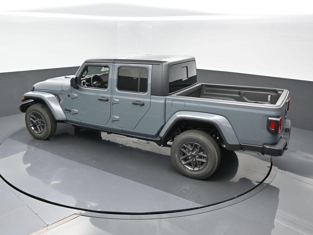 new 2025 Jeep Gladiator car, priced at $46,650