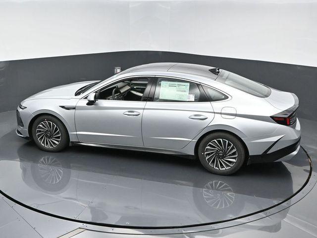 new 2024 Hyundai Sonata Hybrid car, priced at $38,000