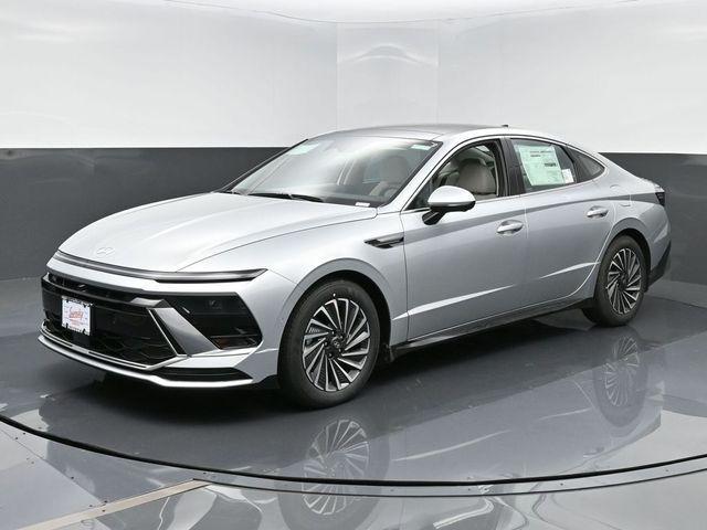 new 2024 Hyundai Sonata Hybrid car, priced at $38,000