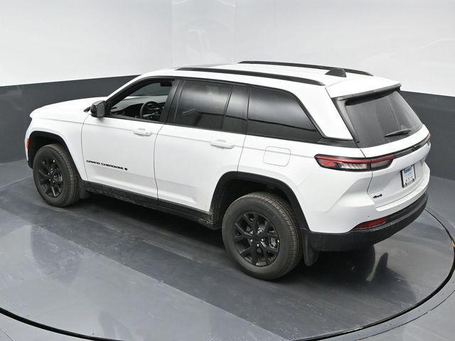 new 2025 Jeep Grand Cherokee car, priced at $46,360