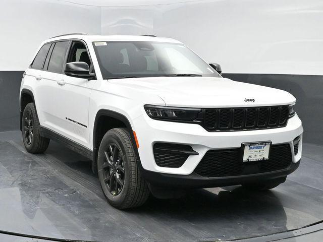 new 2025 Jeep Grand Cherokee car, priced at $46,360